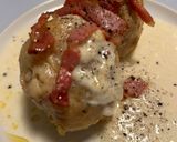 Foto del passaggio 3 della ricetta Canederli ripassati 2 con crema di formaggi e speck croccante