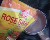 Foto langkah ke 5 dari resep Cilok Kuah Kacang.
