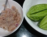 Hình bước làm 1 của món Canh khổ qua nhồi cá thác lác