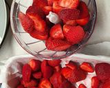 Φωτογραφία βήματος 2 της συνταγής 🍓 Πανεύκολο σορμπέ φράουλα με μέλι! 🍓