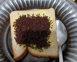 Foto langkah ke 2 dari resep Simple Chocolate Toast.