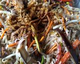Foto del paso 4 de la receta: Chow fan de carne con huevo