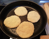 Foto del paso 3 de la receta: Tortitas de patatas y queso