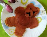 A picture of step 5 of Pancake in Teddy Shape.