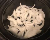 A picture of step 2 of Vietnamese Braised Fish in Clay Pot (Cá kho tộ).