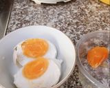 Hình bước làm 3 của món Trứng vịt muối