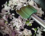 A picture of step 7 of Aloo Bharay parathay.