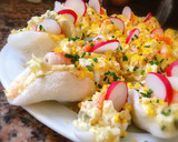 Foto del paso 13 de la receta: Ensaladilla sobre barcas de pan de gambas
