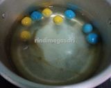 Foto langkah ke 5 dari resep 248. Putri Mandi Rainbow Isi Keju.