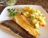Foto del paso 5 de la receta: Trucha a la plancha, c/papas y salsa verde. #Mercado
