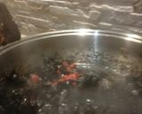 A picture of step 3 of Spaghetti with Squid Ink.