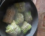 Foto del passaggio 9 della ricetta Involtini di verza ripiena di mamma Jò