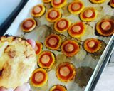 Foto del passaggio 4 della ricetta Pizzette dell'ultimo minuto con pasta sfoglia e base per pizza