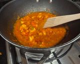 A picture of step 4 of Spicy Prawn Pasta.