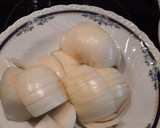Foto del paso 1 de la receta: Bacalao con cebolla caramelizada