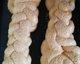 Foto del paso 3 de la receta: Pan jalá (pan trenzado)