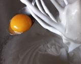 Une image de l'étape 8 de Roulé fraise mascarpone.