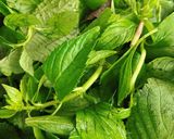 Hình bước làm 1 của món Gỏi Mực Hoa Chuối