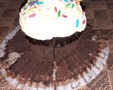 A picture of step 4 of Moist Chocolate cream cupcakes♡.