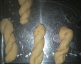 A picture of step 3 of Twisties.