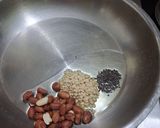 A picture of step 2 of Upma.