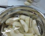 Foto del paso 1 de la receta: Peras al vino tinto