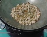 Foto langkah ke 4 dari resep Tumis cumi asin campur petai..