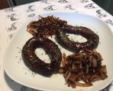 Une image de l'étape 10 de Chorizo noir au vin rouge et oignons caramélisés.