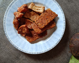 Foto langkah ke 3 dari resep Bacem Tempe Tahu dan Ayam.