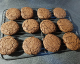 Foto del paso 4 de la receta: Galletitas de chocolate con harina integral y avena