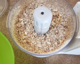 Foto del paso 1 de la receta: Bizcocho de harina de almendras y yogur, sin azúcar!
