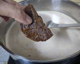 Gambar langkah 2 resipi Budu tumis.