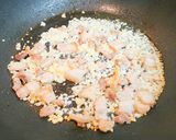 A picture of step 4 of Egg Fried Rice.