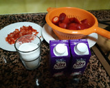 Foto del paso 2 de la receta: Helado de fresa con trocitos
