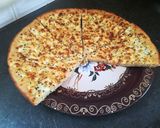 صورة لخطوة 9 من وصفة فطيره الجبنه البيضاء وحبه البركه 😋😋😋