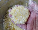 Foto langkah ke 5 dari resep 147. Crispy Cheesy Hashbrown.