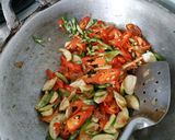 Foto langkah ke 7 dari resep Tumis sambal terong kacang panjang.
