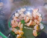 Hình bước làm 2 của món Canh rau lang nấu tôm tươi