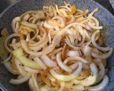 Foto del paso 2 de la receta: Atún rojo encebollado