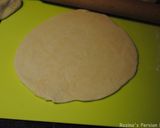 A picture of step 8 of ِDough fried pizza.