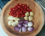 Foto langkah ke 1 dari resep Sayur Asem + Ikan Asin Sederhana Dan Enak.