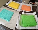 Foto langkah ke 5 dari resep Rainbow cake.
