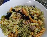Foto del paso 4 de la receta: Ensalada de pasta de colores y atún