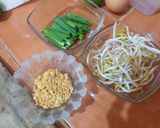 Foto langkah ke 3 dari resep Pad Thai.