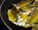 Foto del paso 6 de la receta Pimientos verdes rellenos de pescadilla confitada