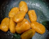 Foto langkah ke 3 dari resep Kemplang ubi kayu.