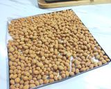 Foto langkah ke 6 dari resep Kacang Telur inspirasi kue Natal tahun baru 2021.