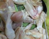 Foto langkah ke 1 dari resep Sayap Ayam Goreng Tepung.