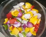 A picture of step 2 of Paneer Capsicum Curry.