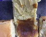 Gambar langkah 2 resipi Roti kukus kaya & butter.